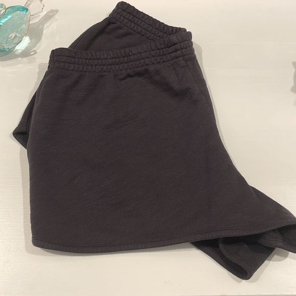 Madewell Sweatshorts - Picture 5 of 5